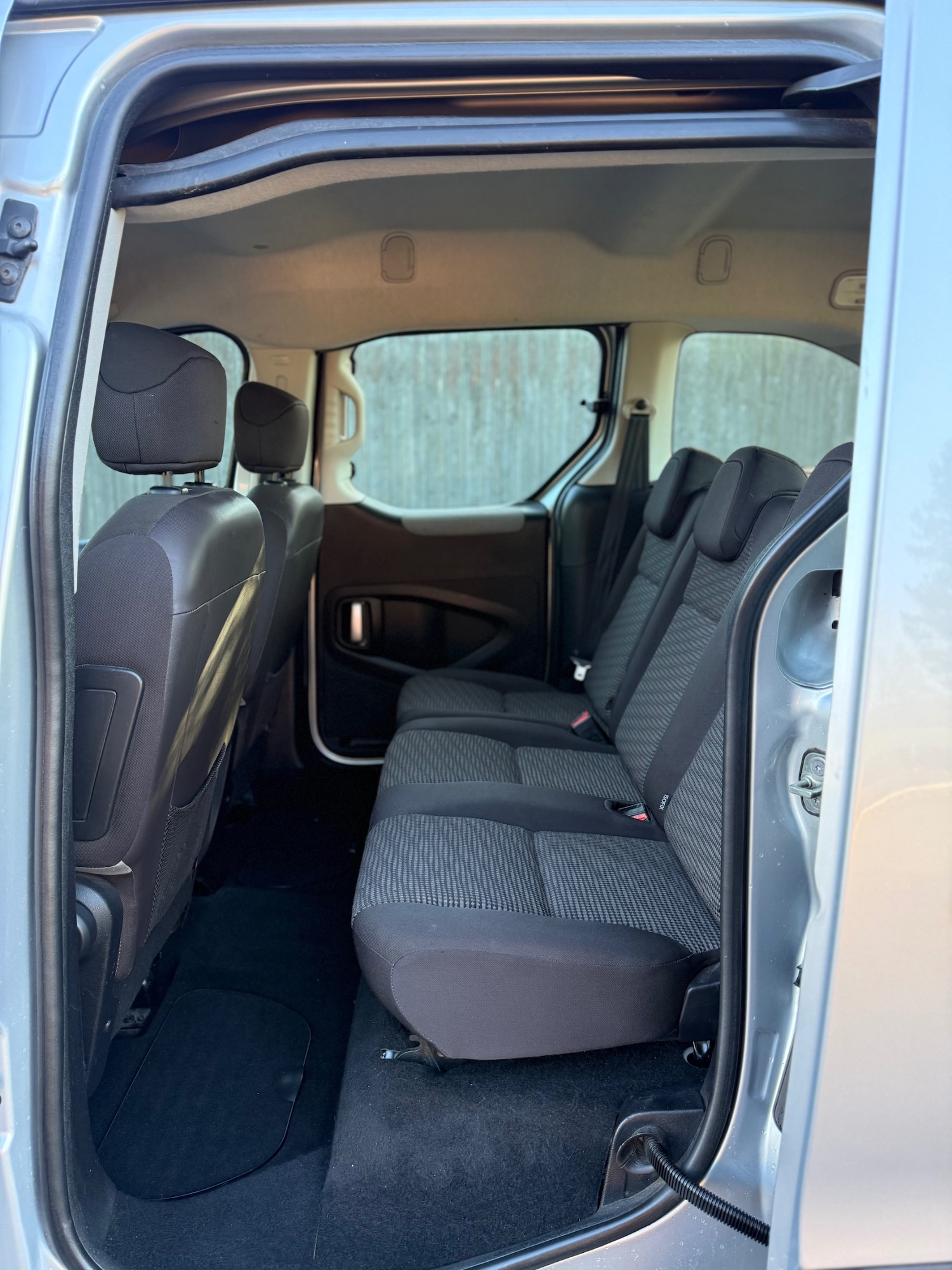 Used Peugeot Partner Tepee 2011 for sale - 76693673: Photo 24