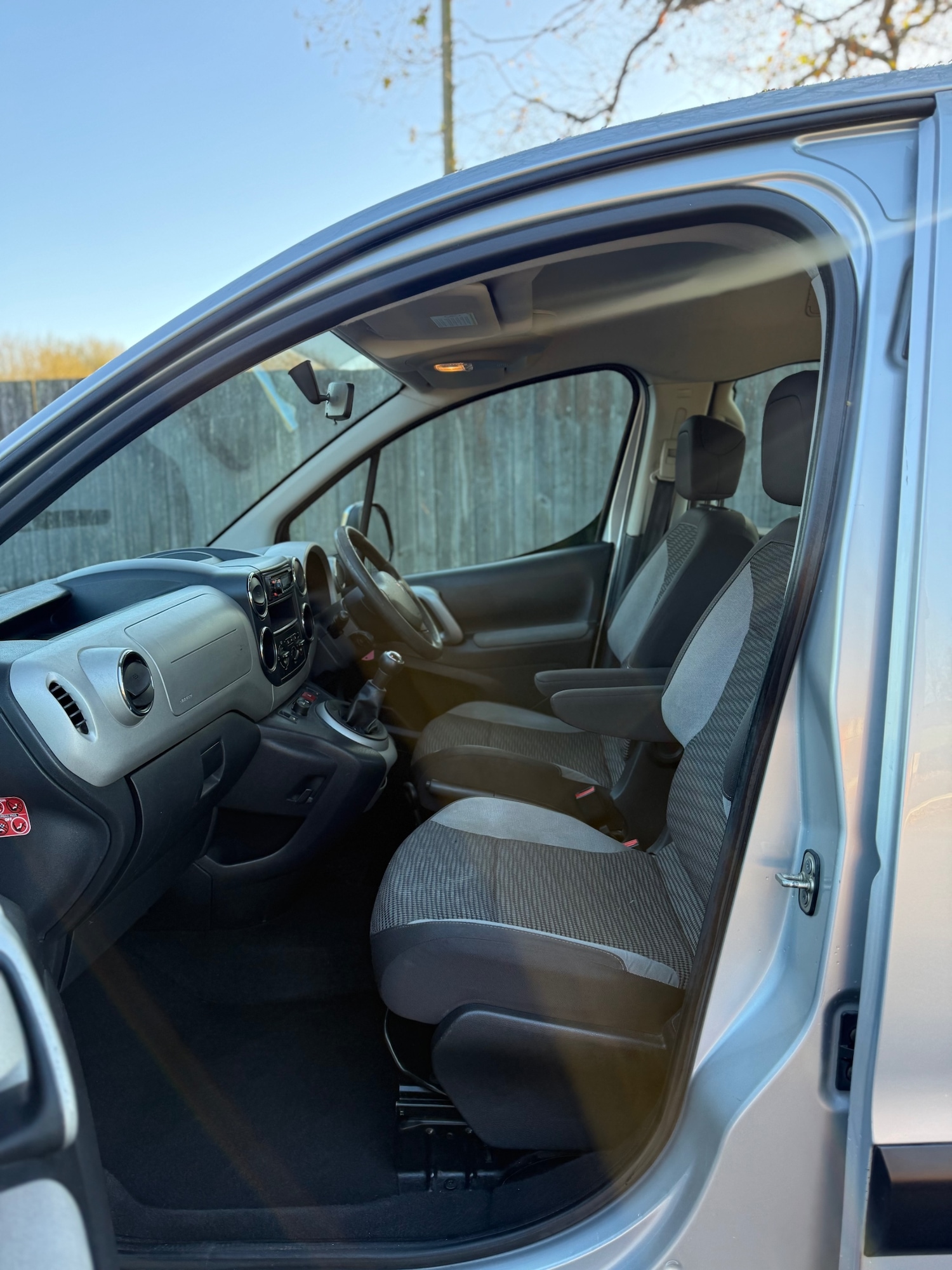 Used Peugeot Partner Tepee 2011 for sale - 76693673: Photo 27