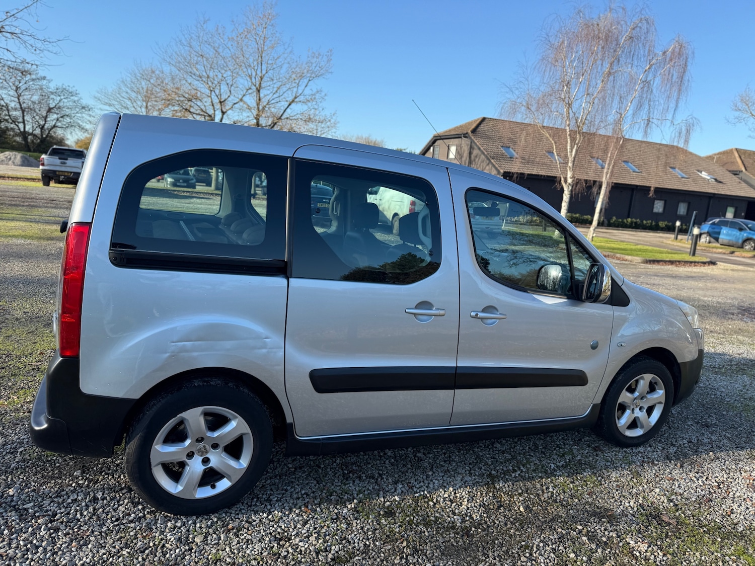 Used Peugeot Partner Tepee 2011 for sale - 76693673: Photo 8