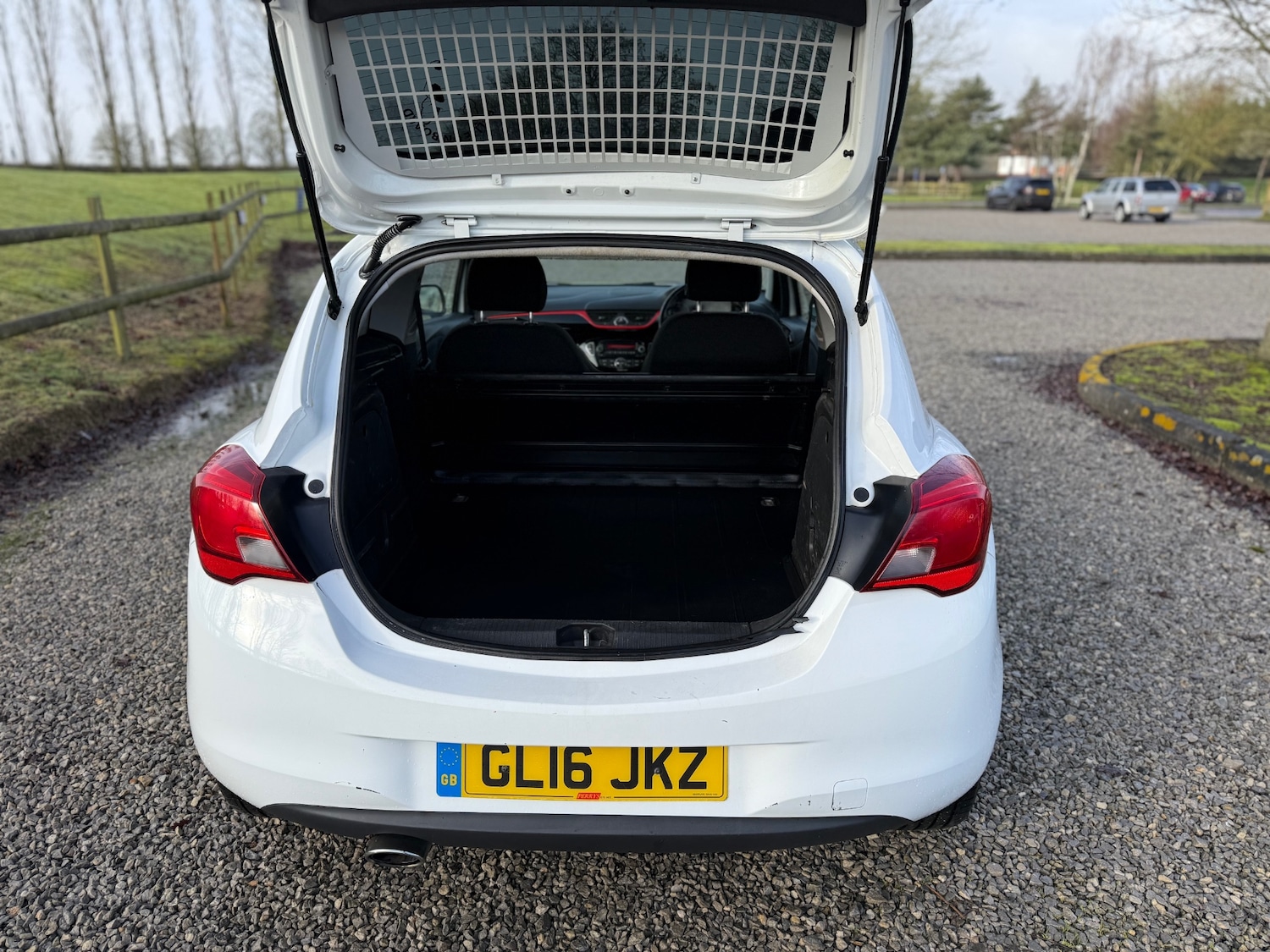 Used Vauxhall Corsa 2016 for sale - 77545338: Photo 10