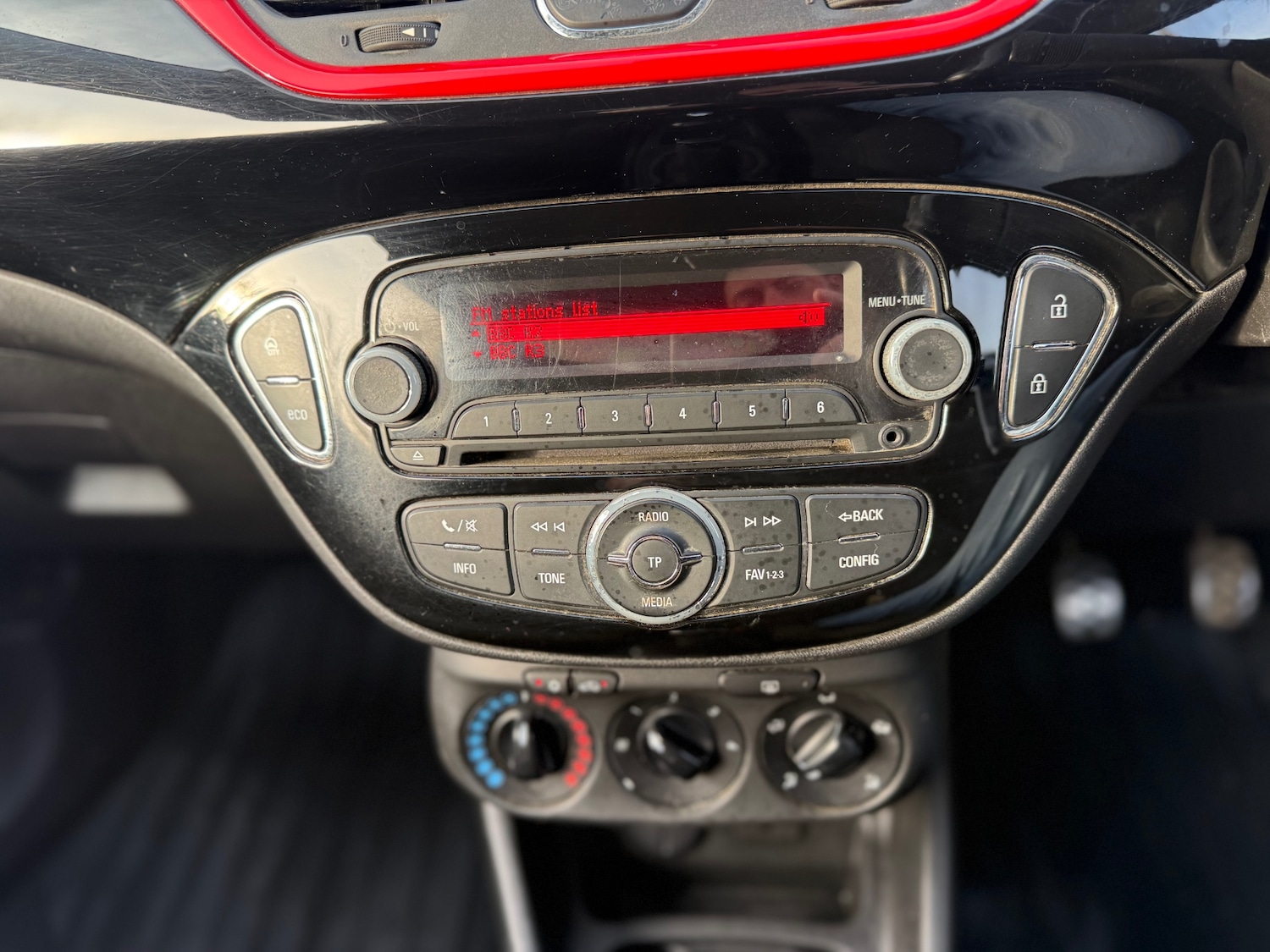 Used Vauxhall Corsa 2016 for sale - 77545338: Photo 23