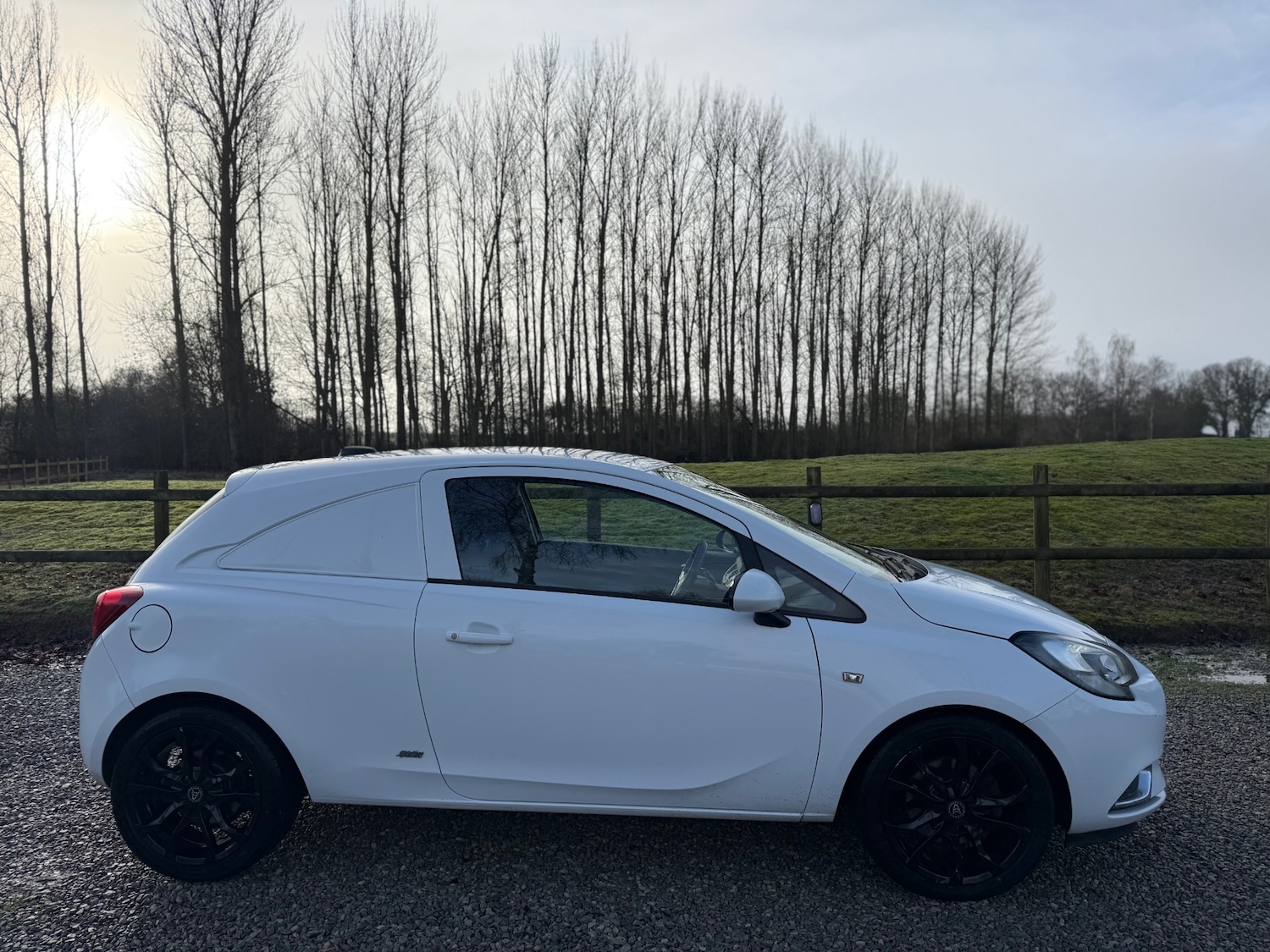 Used Vauxhall Corsa 2016 for sale - 77545338: Photo 6