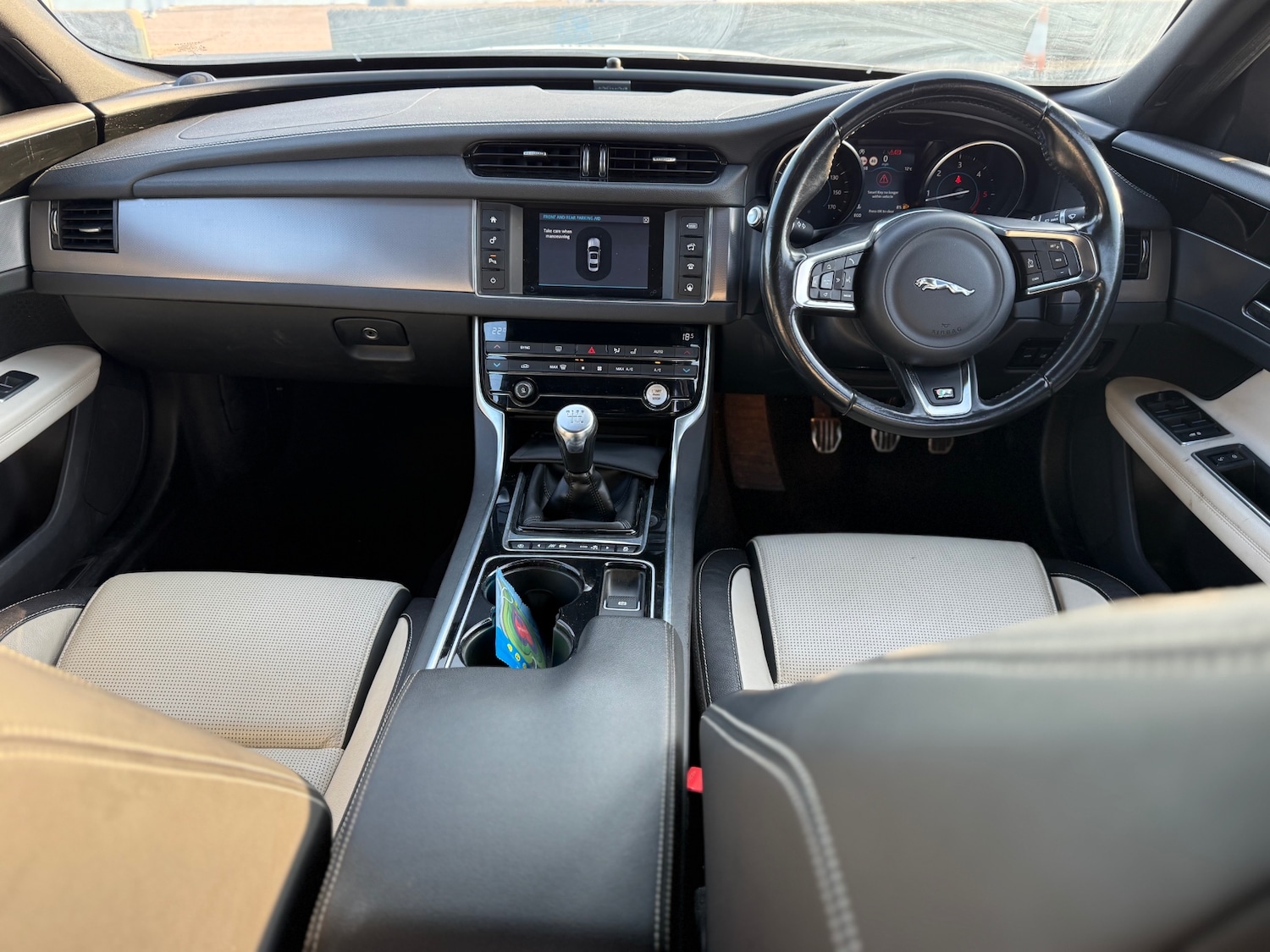 Used Jaguar XF 2018 for sale - 77749757: Photo 18