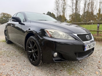Lexus - IS