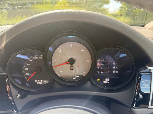 Used Porsche Macan 2015 for sale - 75261083: Photo 7