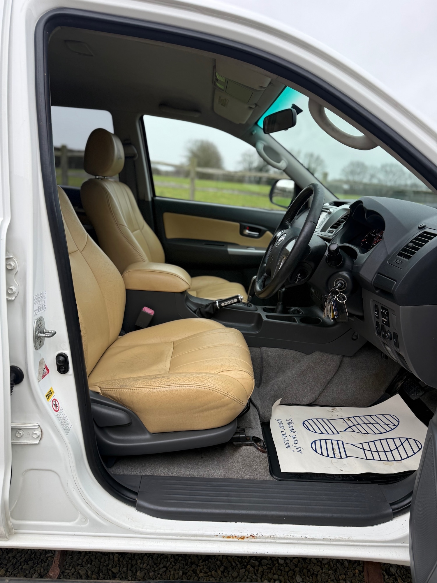 Used Toyota Hilux 2013 for sale - 77003183: Photo 12