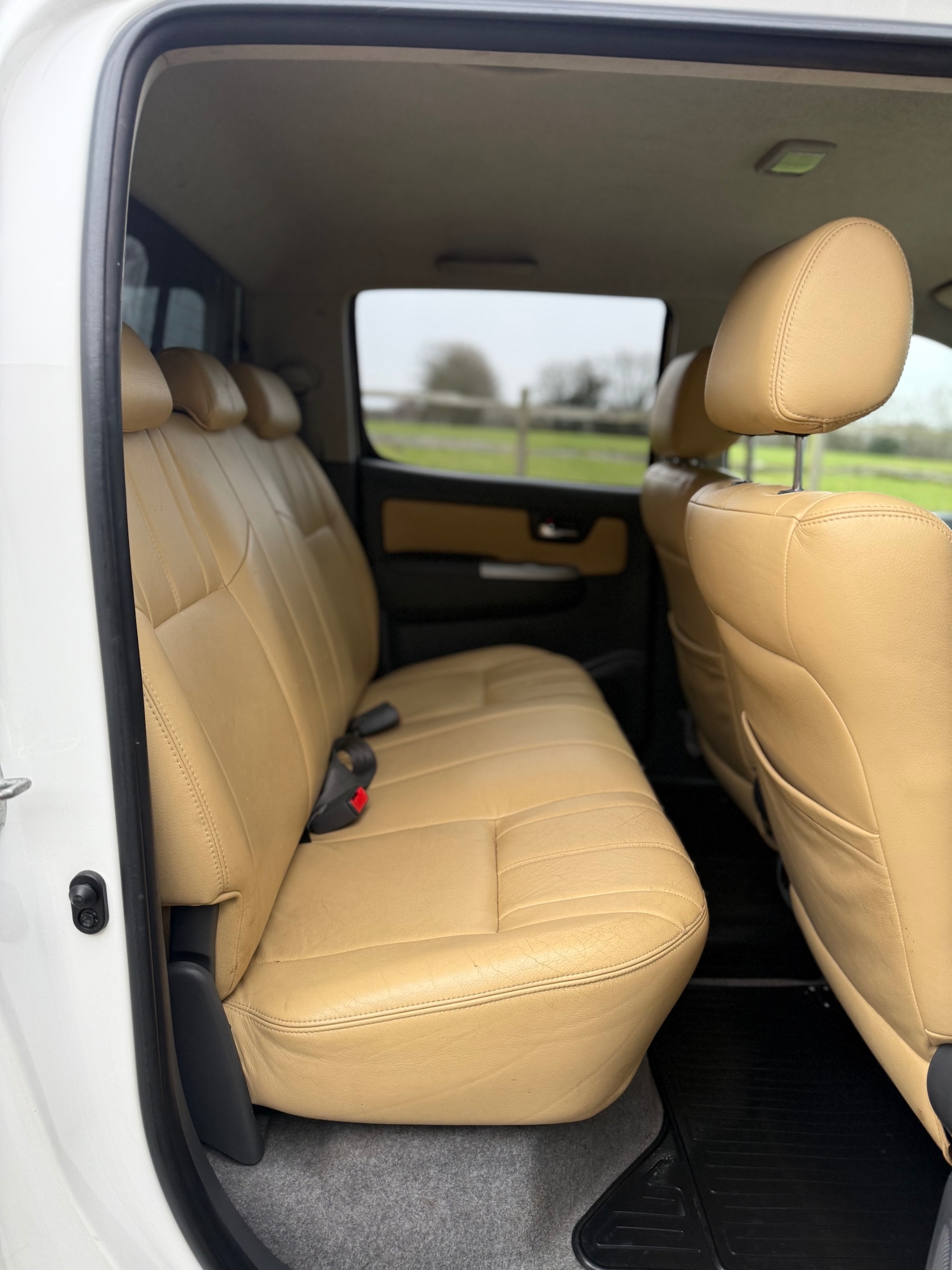 Used Toyota Hilux 2013 for sale - 77003183: Photo 15