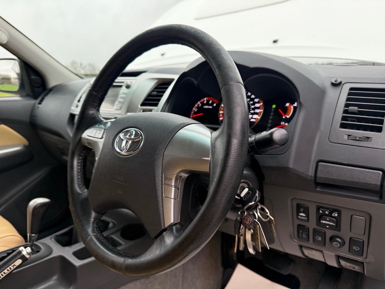 Used Toyota Hilux 2013 for sale - 77003183: Photo 28