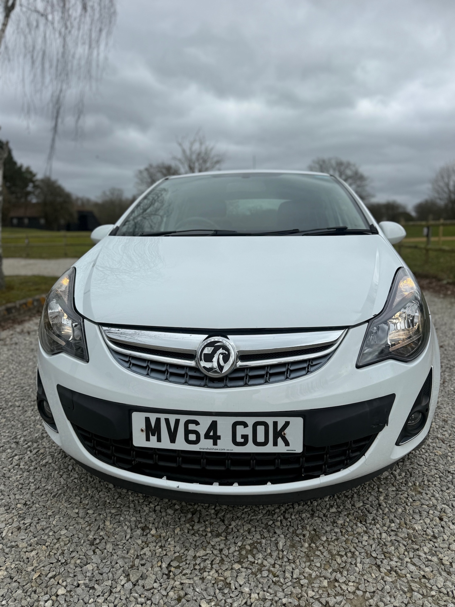 Used Vauxhall Corsa 2015 for sale - 78045771: Photo 2