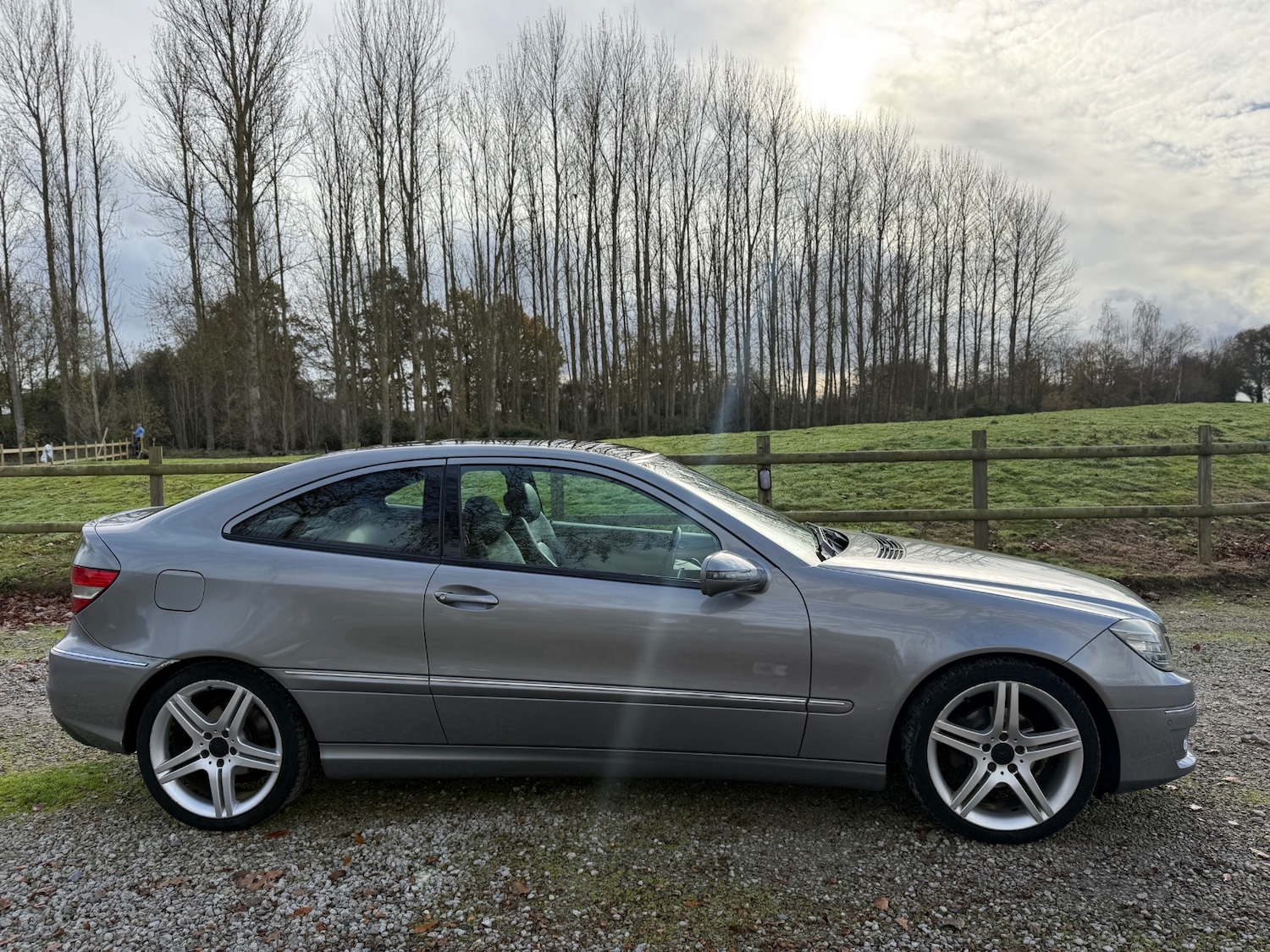 Used Mercedes-Benz CLC Class 2010 for sale - 76565976: Photo 6