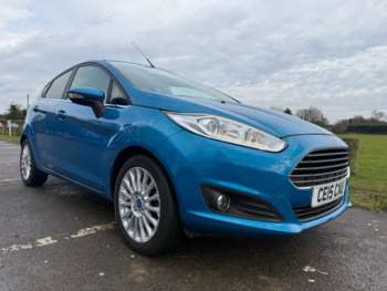 2015 (15) - 1.0 EcoBoost Titanium 5dr