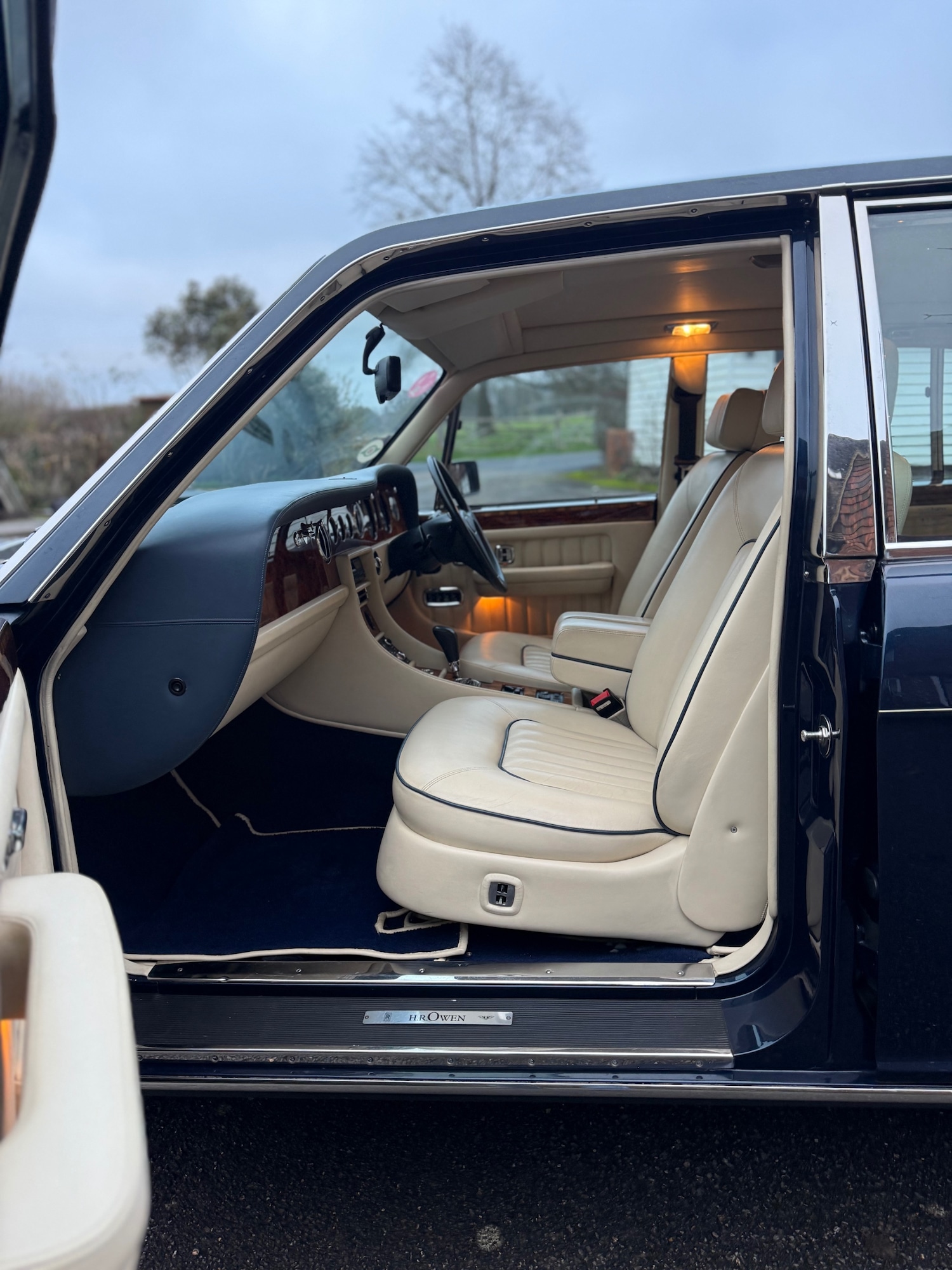 Used Bentley Brooklands 1993 for sale - 76906399: Photo 12