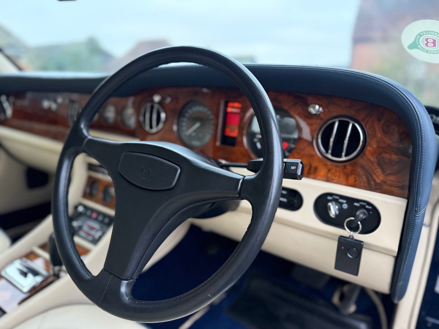 Used Bentley Brooklands 1993 for sale - 76906399: Photo 17