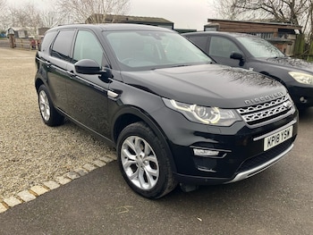 Land Rover Discovery Sport feature image