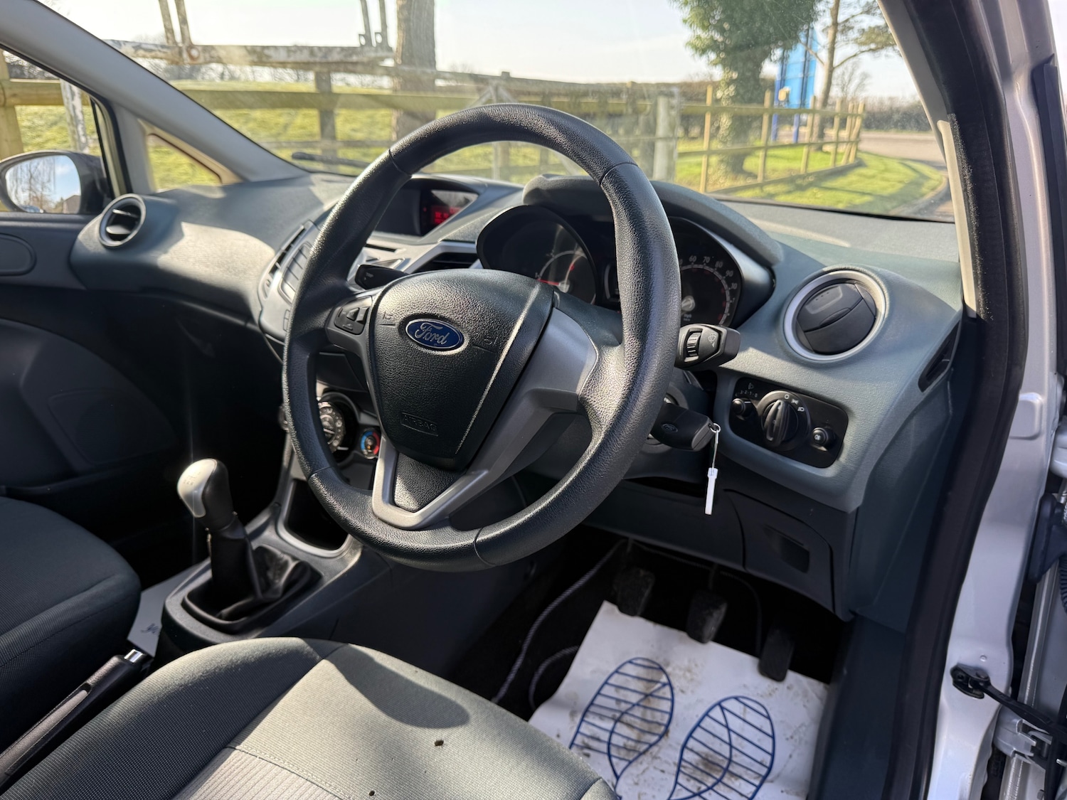 Used Ford Fiesta 2011 for sale - 77585576: Photo 11