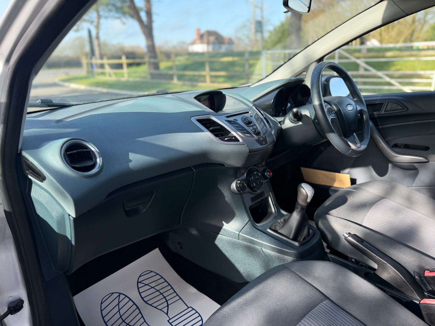 Used Ford Fiesta 2011 for sale - 77585576: Photo 14