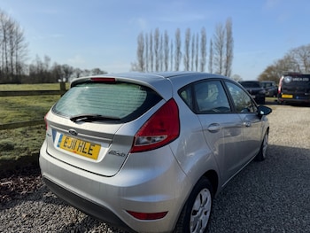 Used Ford Fiesta 2011 for sale - 77585576: Photo