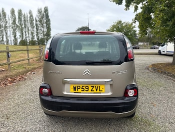 Used Citroen C3 Picasso 2010 for sale - 75958324: Photo