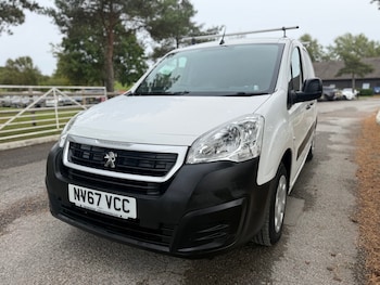 Used Peugeot Partner 2018 for sale - 75957768: Photo