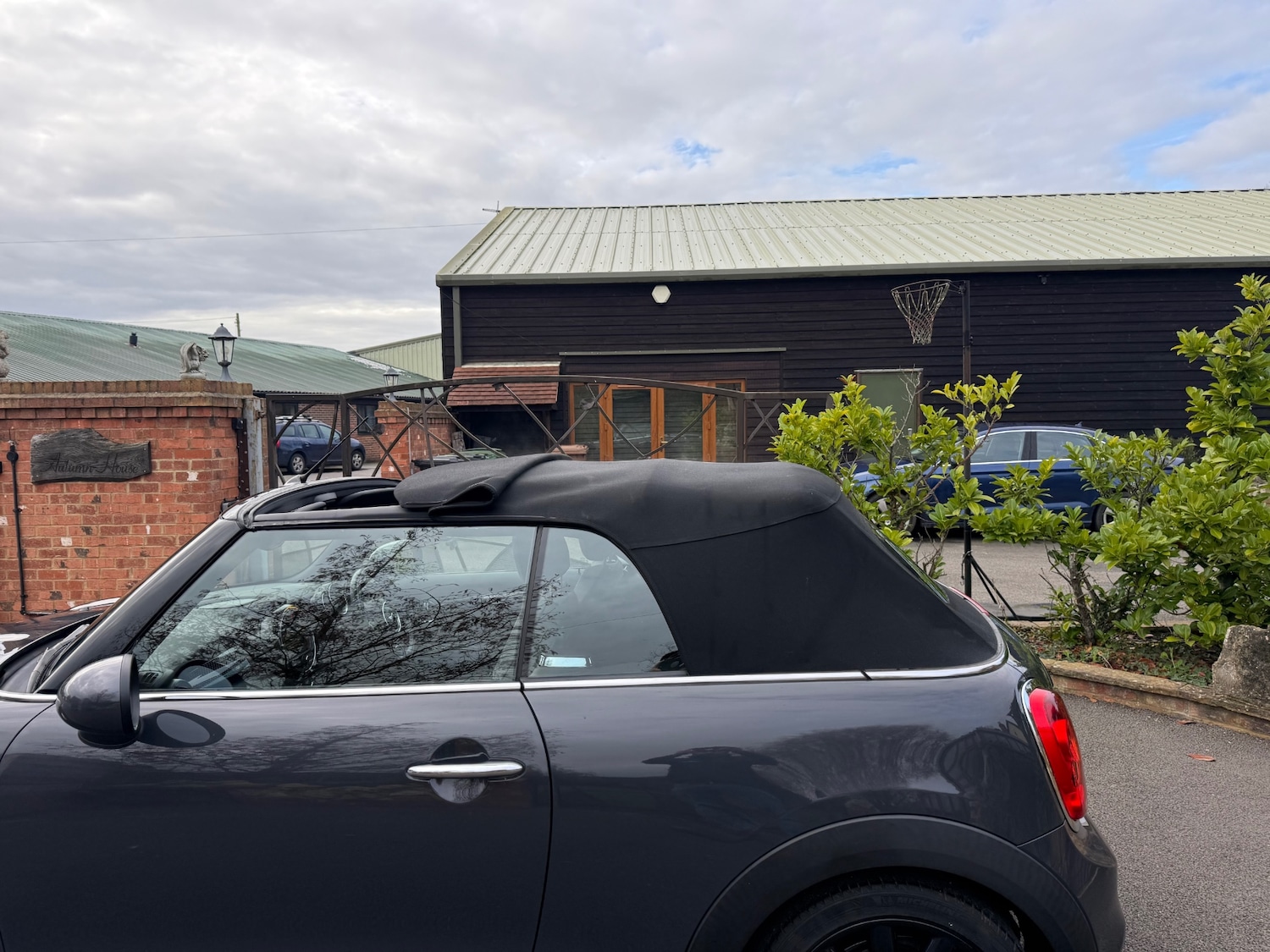 Used MINI Convertible 2017 for sale - 76611689: Photo 11