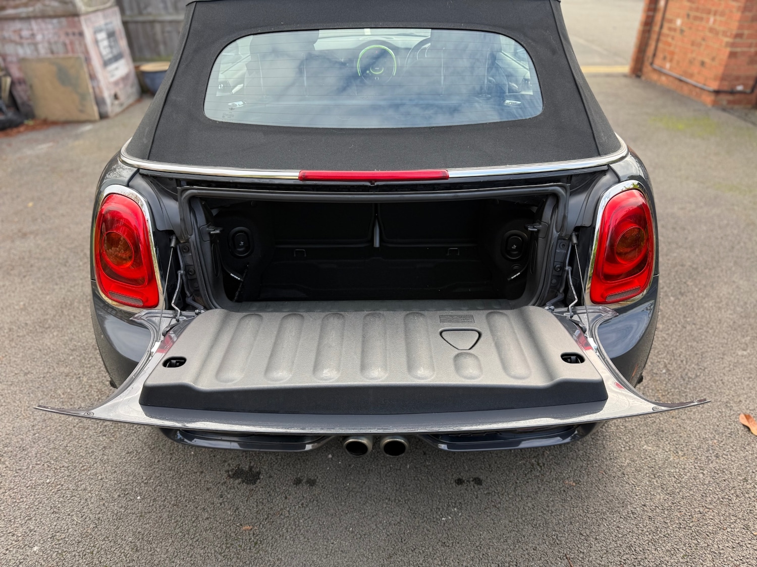 Used MINI Convertible 2017 for sale - 76611689: Photo 16