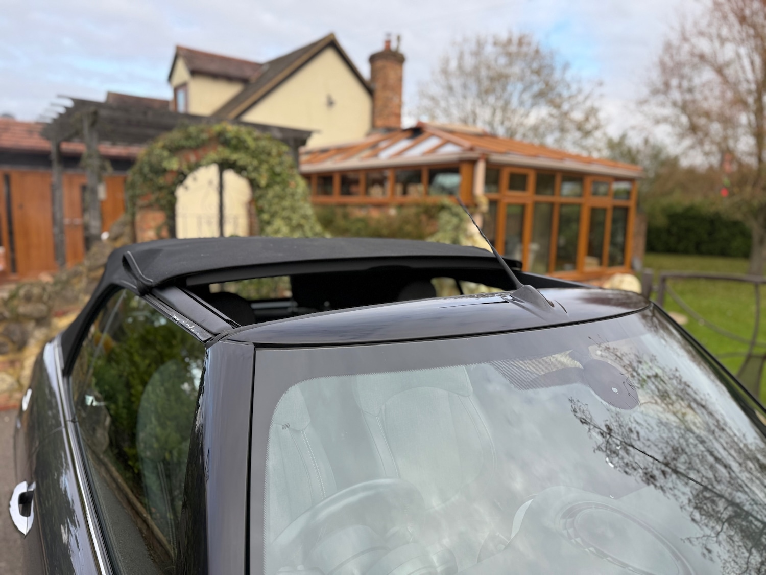 Used MINI Convertible 2017 for sale - 76611689: Photo 33