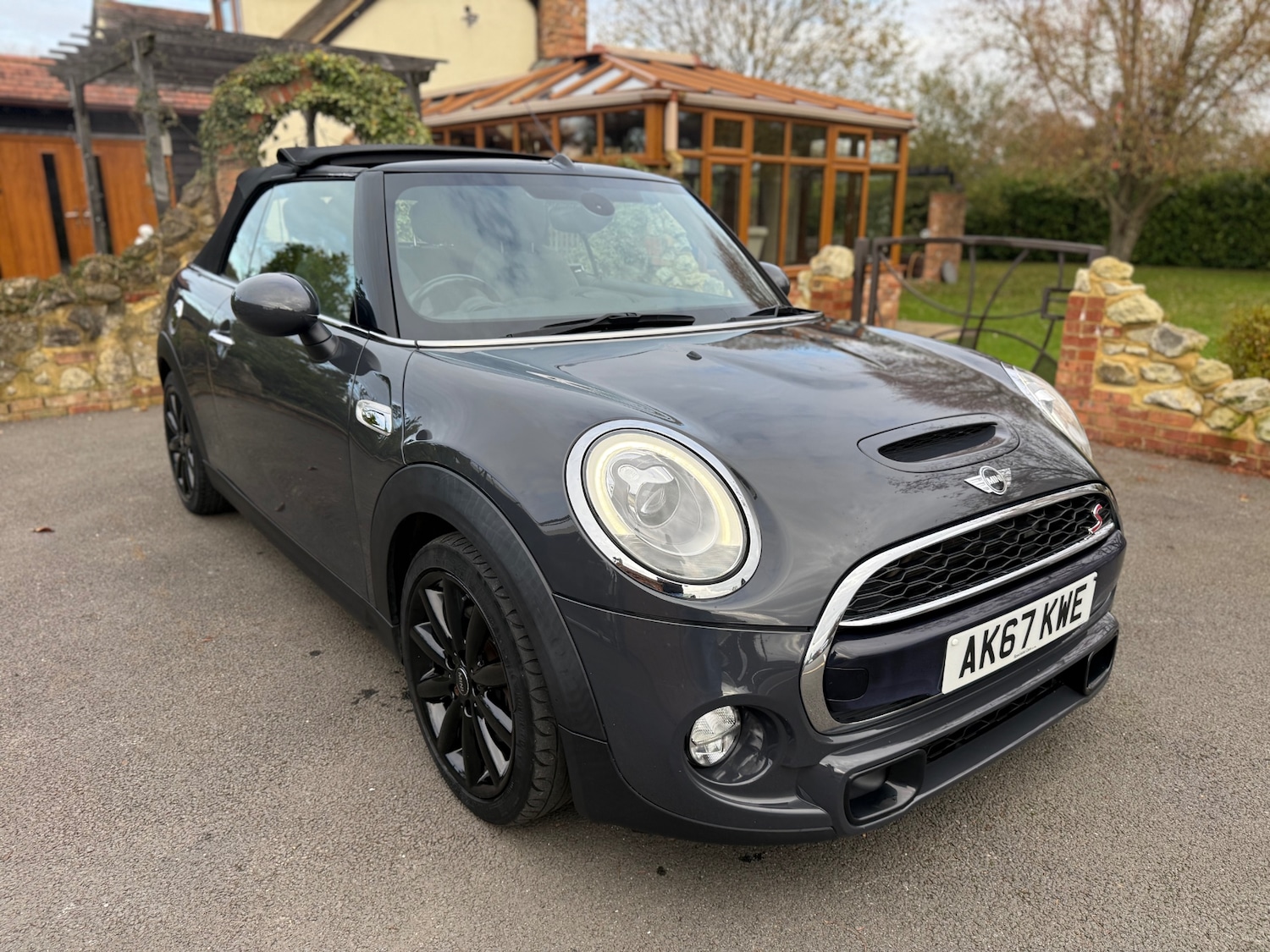 Used MINI Convertible 2017 for sale - 76611689: Photo 35