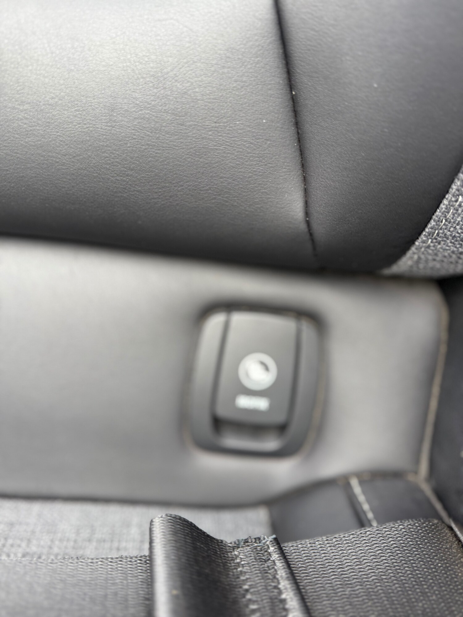 Used MINI Convertible 2017 for sale - 76611689: Photo 42