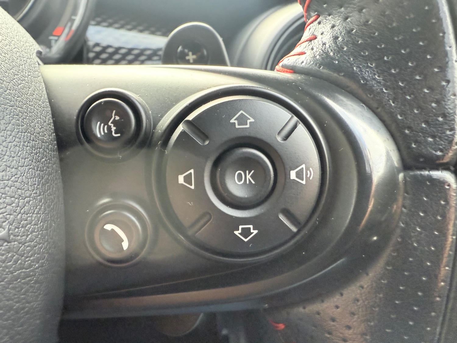 Used MINI Convertible 2017 for sale - 76611689: Photo 65