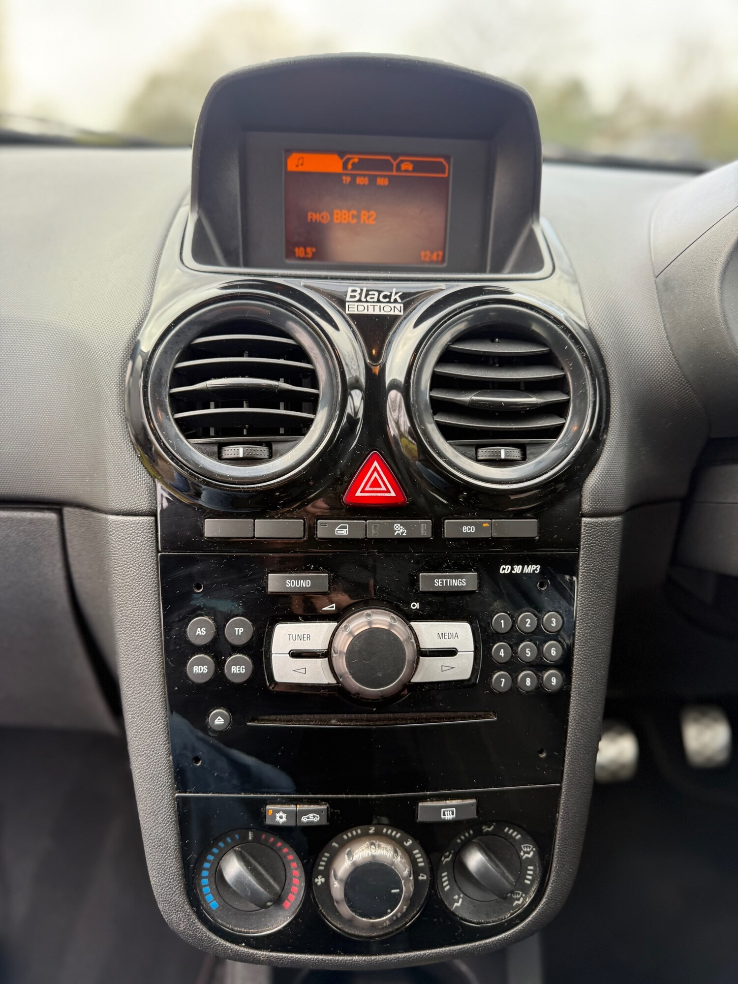 Used Vauxhall Corsa 2013 for sale - 77502415: Photo 12