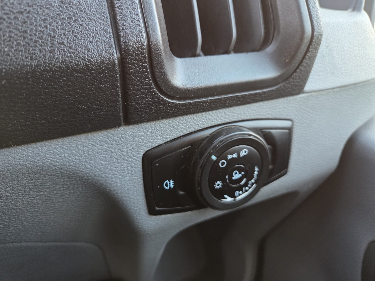 Used Ford Transit 2015 for sale - 76837383: Photo 16