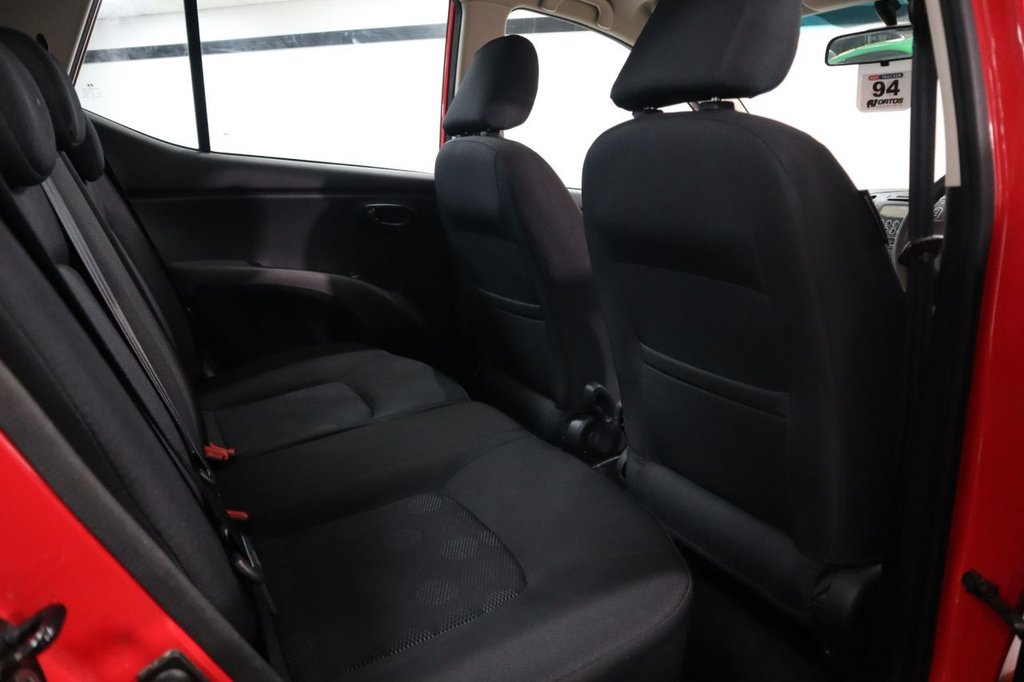 Used Hyundai i10 2010 for sale - 76745035: Photo 16