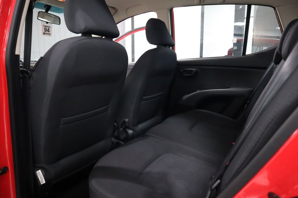 Used Hyundai i10 2010 for sale - 76745035: Photo 17