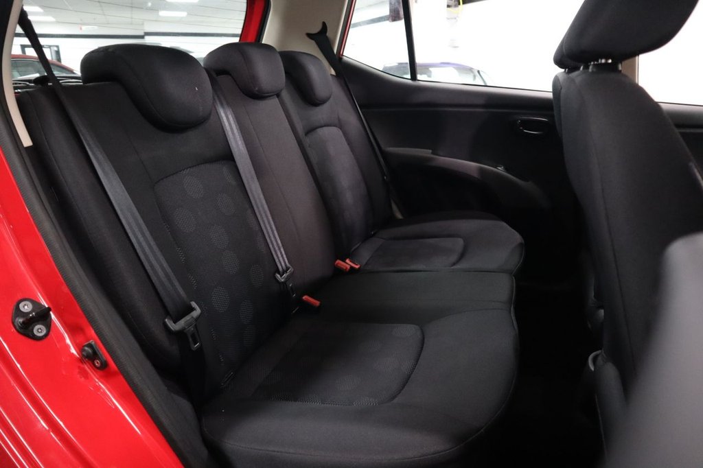 Used Hyundai i10 2010 for sale - 76745035: Photo 24