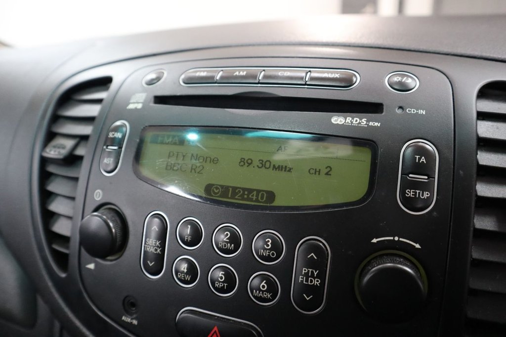 Used Hyundai i10 2010 for sale - 76745035: Photo 32