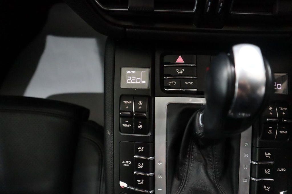 Used Porsche Macan 2020 for sale - 76803745: Photo 26