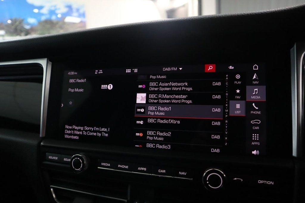 Used Porsche Macan 2020 for sale - 76803745: Photo 30