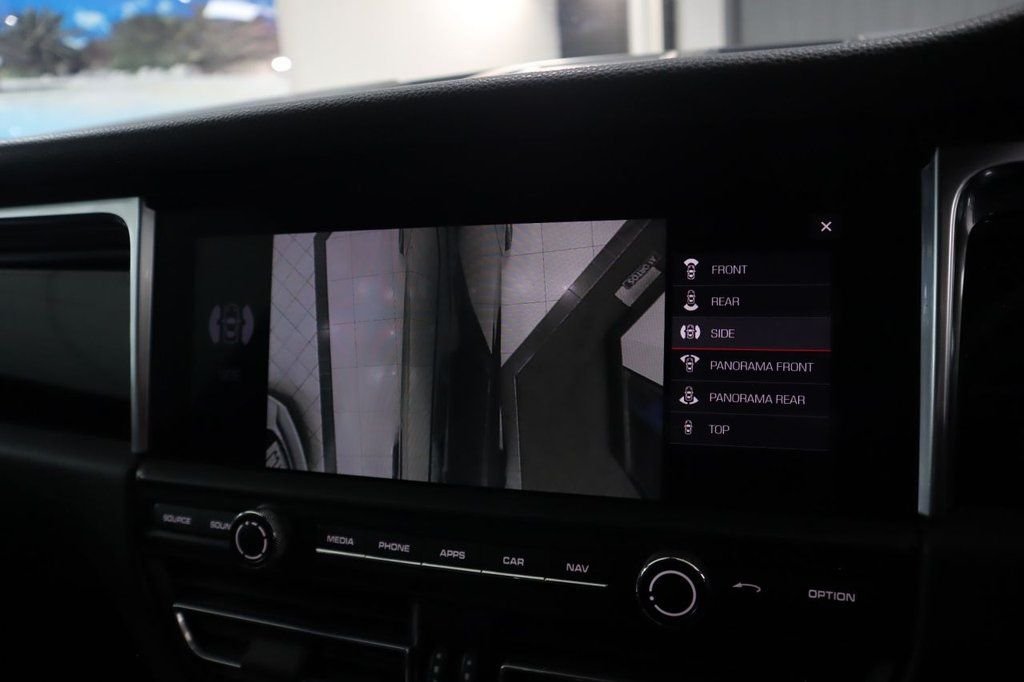 Used Porsche Macan 2020 for sale - 76803745: Photo 35