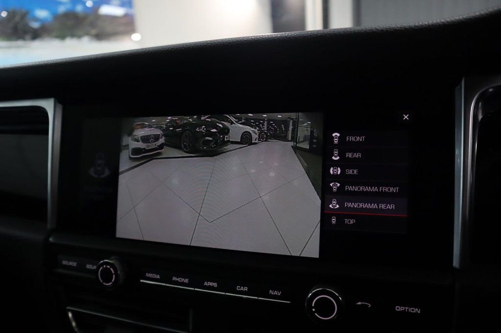 Used Porsche Macan 2020 for sale - 76803745: Photo 37