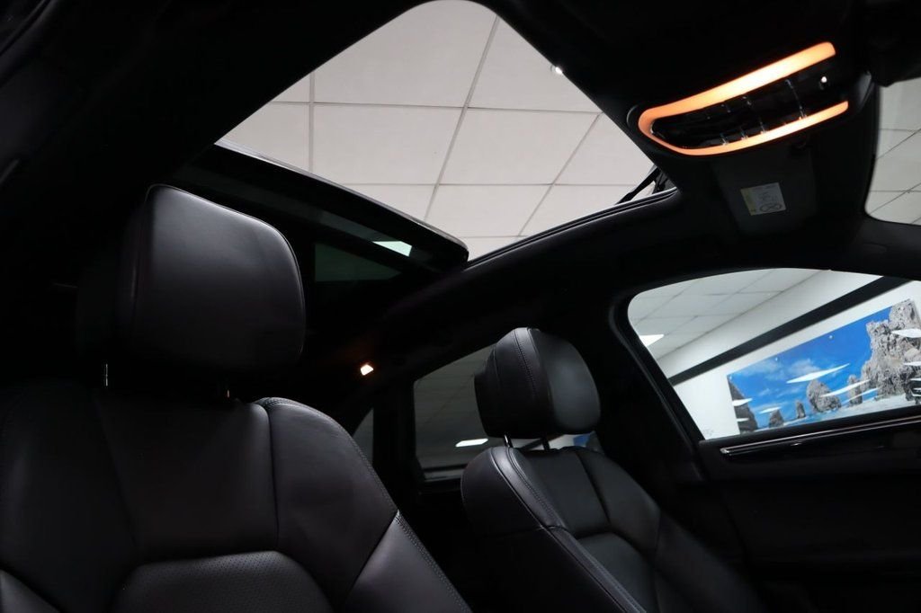 Used Porsche Macan 2020 for sale - 76803745: Photo 4