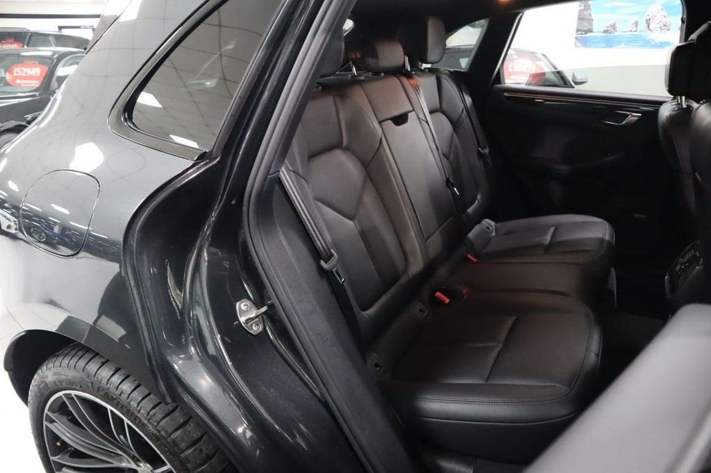 Used Porsche Macan 2020 for sale - 76803745: Photo 49