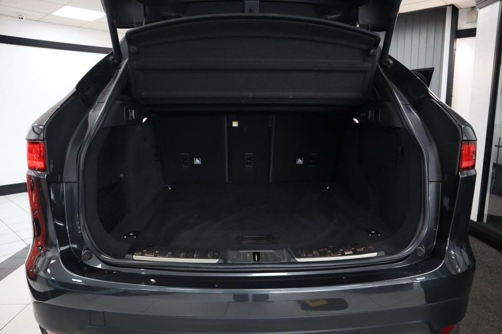 Used Jaguar F-Pace 2019 for sale - 77937116: Photo 9