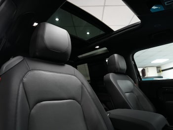 Used Land Rover Defender 2022 for sale - 79009346: Photo