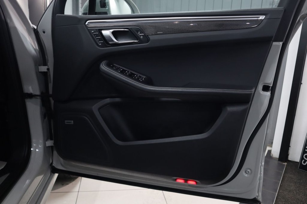 Used Porsche Macan 2022 for sale - 77145618: Photo 10