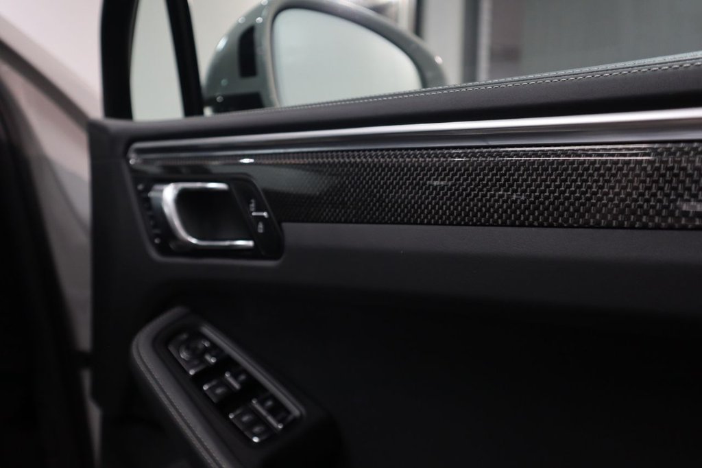 Used Porsche Macan 2022 for sale - 77145618: Photo 11