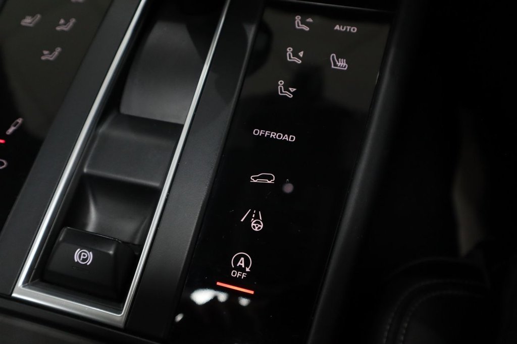 Used Porsche Macan 2022 for sale - 77145618: Photo 39