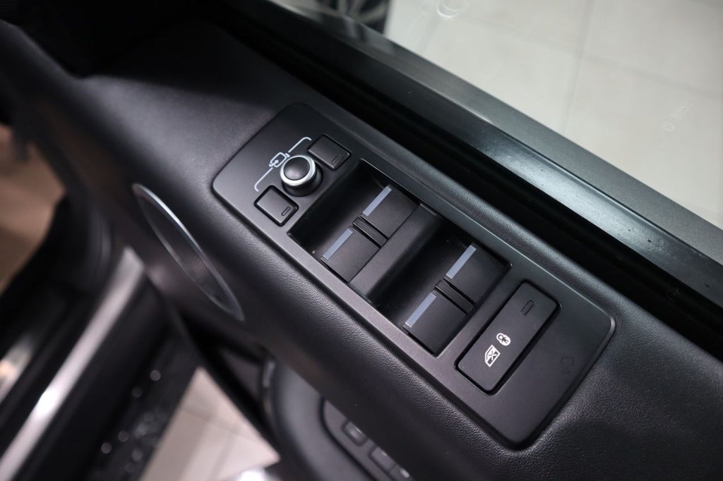 Used Land Rover Discovery 2017 for sale - 77632041: Photo 16