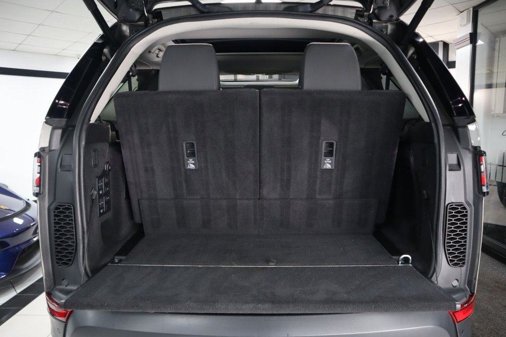 Used Land Rover Discovery 2017 for sale - 77632041: Photo 8