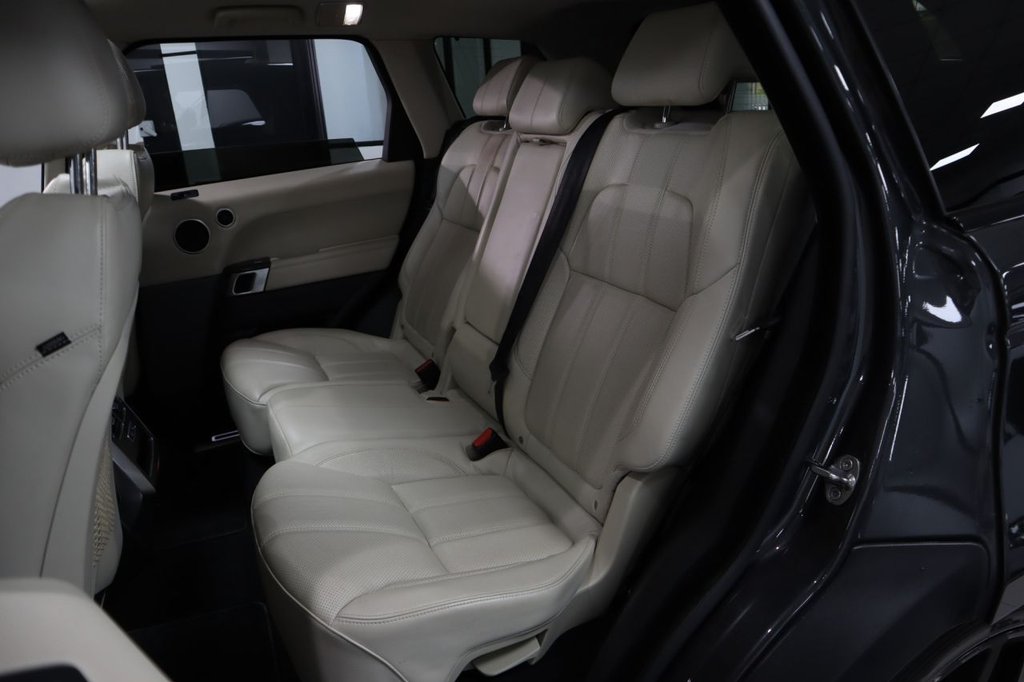 Used Land Rover Range Rover Sport 2017 for sale - 77594410: Photo 11