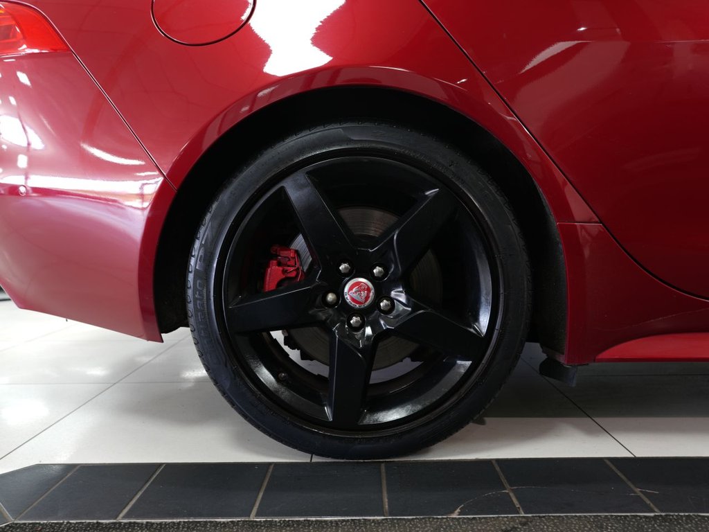 Used Jaguar XE 2015 for sale - 78068747: Photo 17